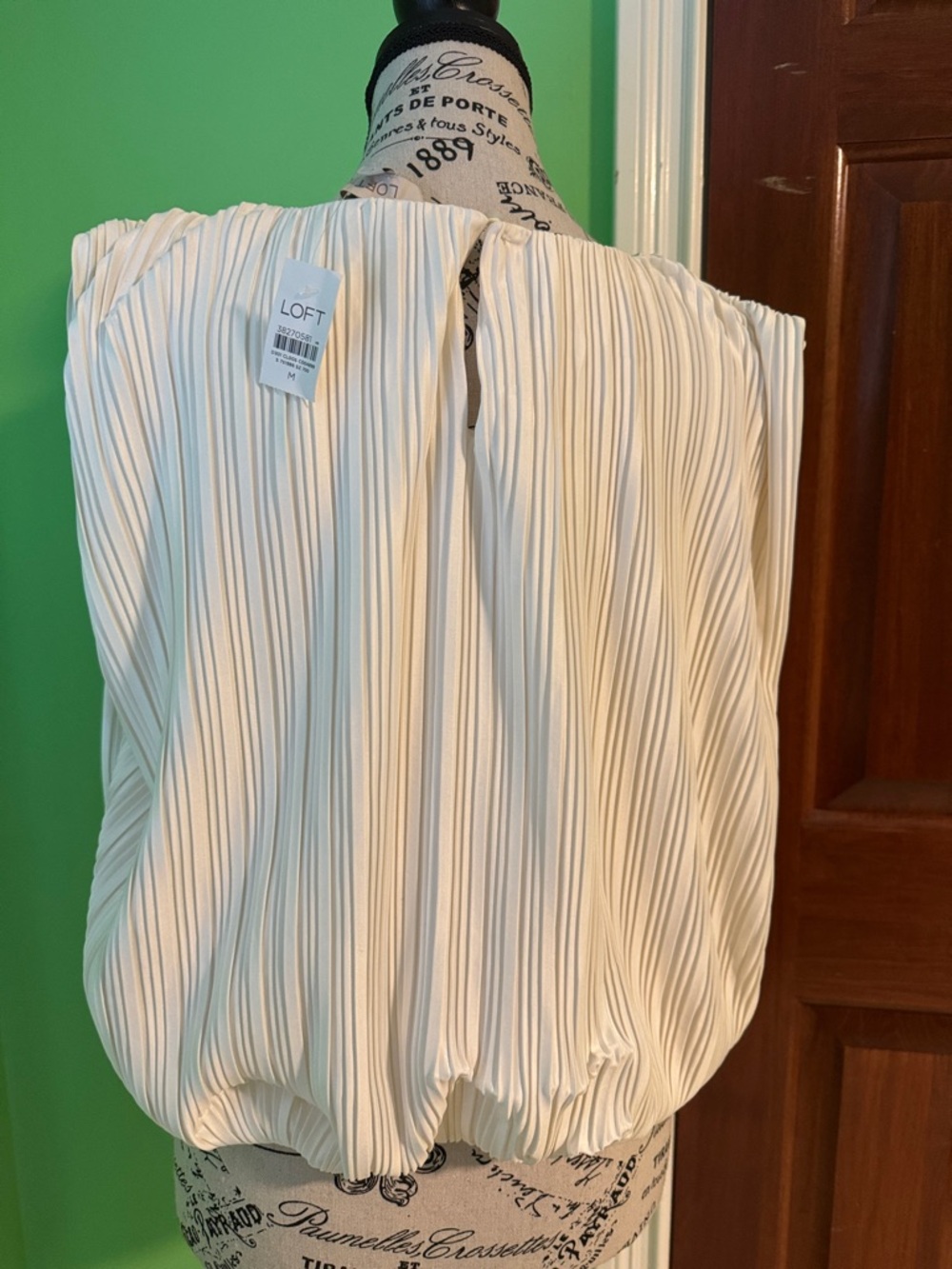 LOFT Ivory Pleated Blouson Top - Picture 4 of 6